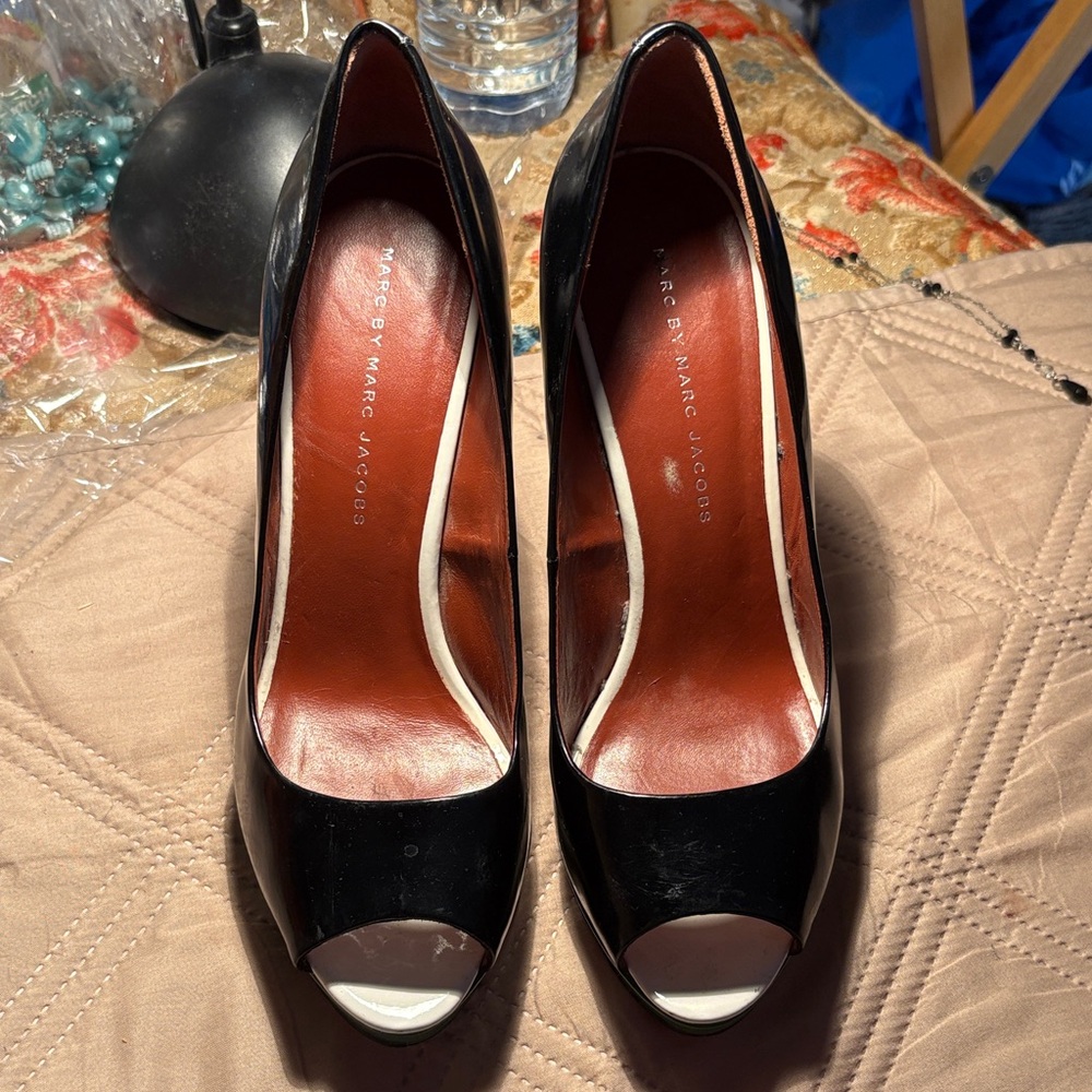 Marc Jacobs Black and Green Peep Toe Pumps